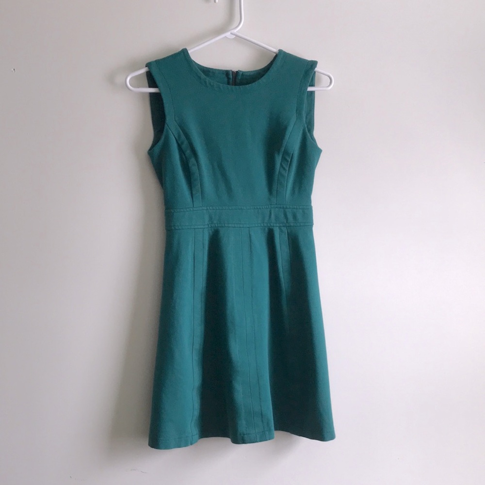 BCBG maxazria Green dress
